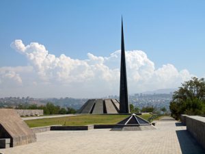 armenia-genocide-monument-5034649480-770x_