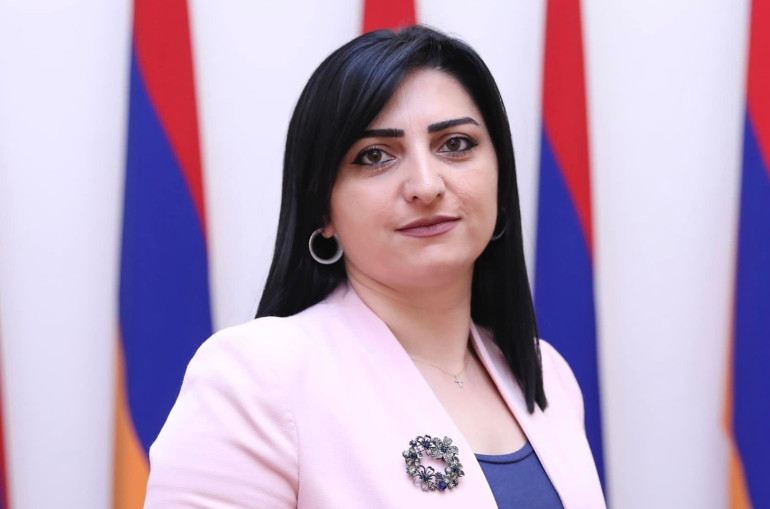 Пресса армении. Тагуи Манвеловна Товмасян. В парламенте Армении сняли с должности Тагуи Товмасян.